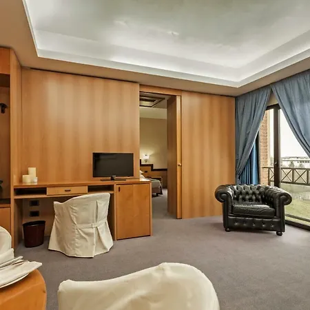 Olimpia Hotel 4*