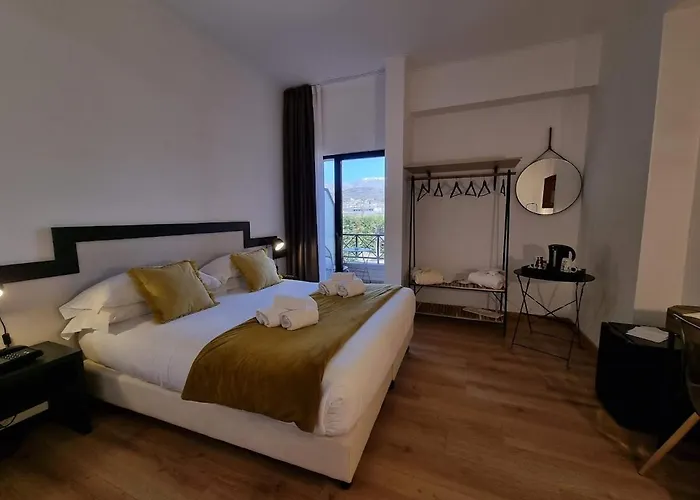 奥林匹亚酒店 阿韦扎诺